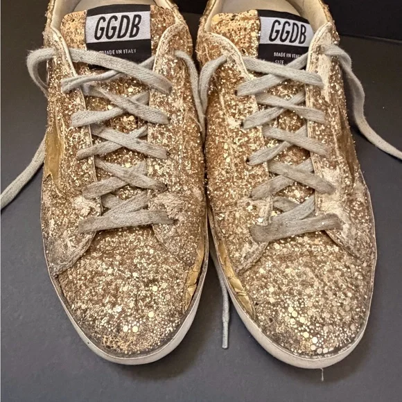 Golden Goose Women's Gold Glitter Low-Top Sneakers with Metallic Star - Picture 2 of 16